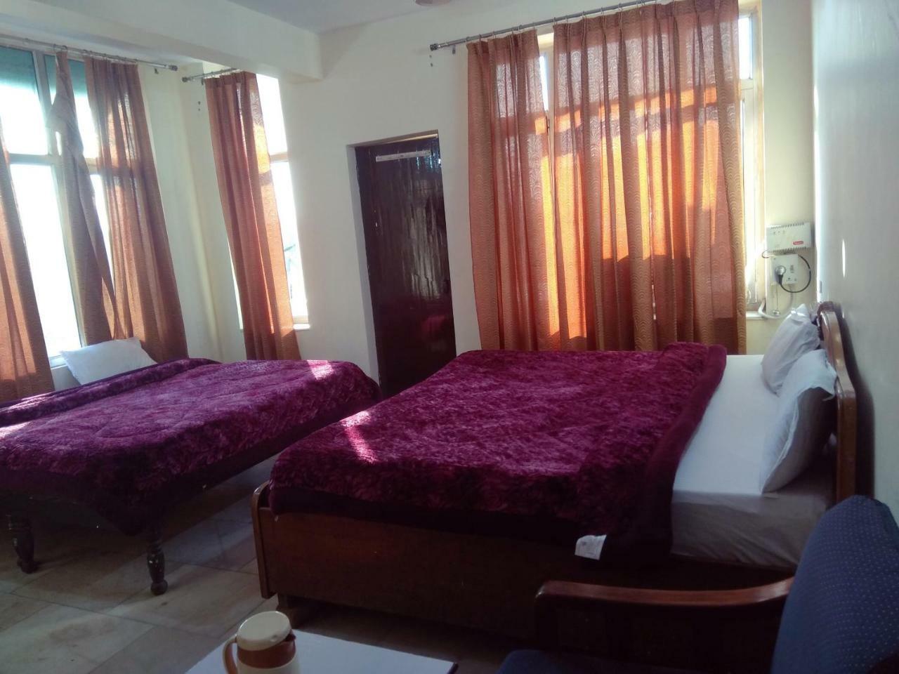 Hotel Raj Laxmi Bhawan
