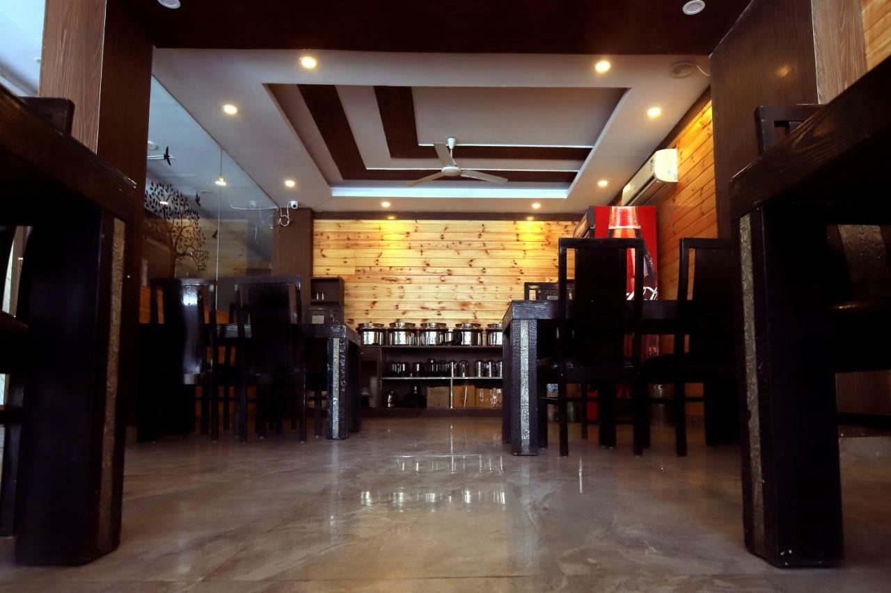 Sk International Hotel 3*