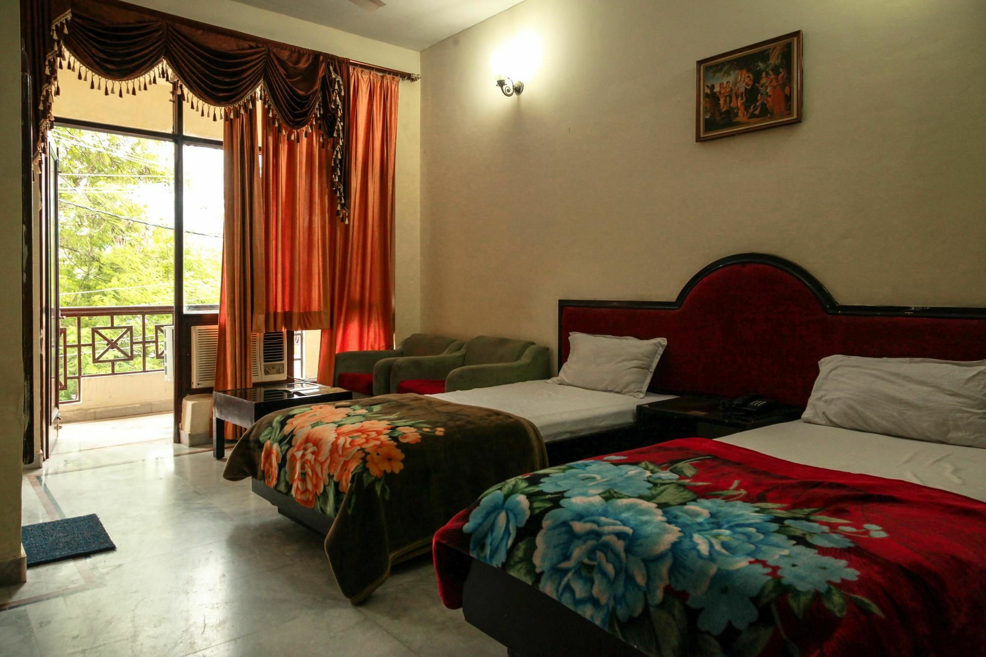 Neeraj Bhawan- Triveni Ghat Hotel Rishikesh