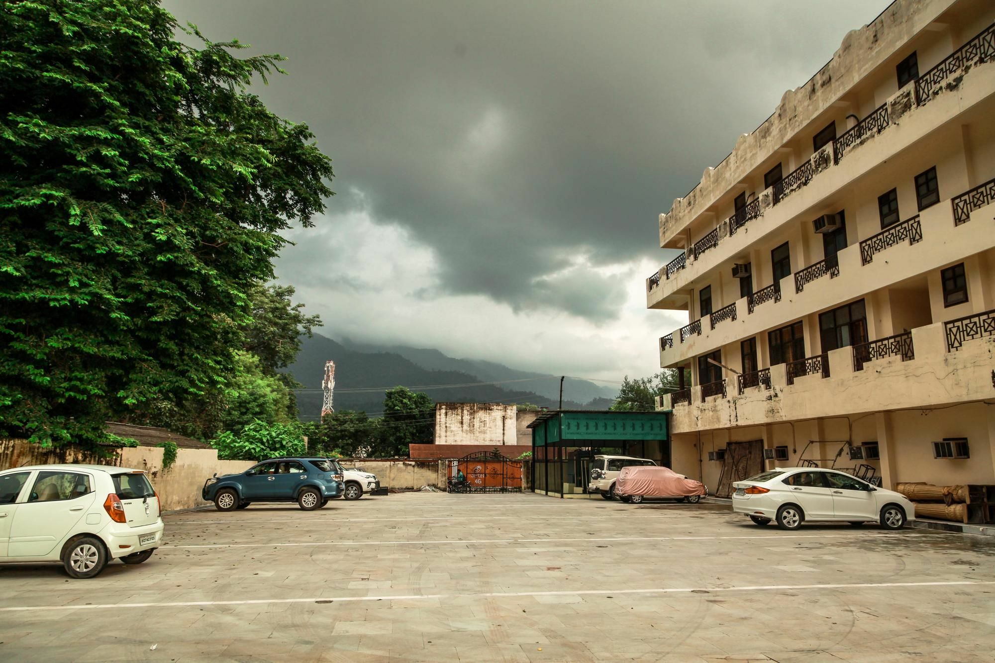 Neeraj Bhawan- Triveni Ghat