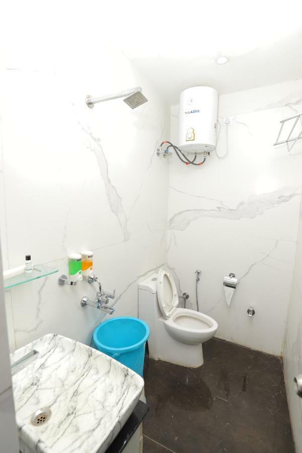 Hotel Gharonda