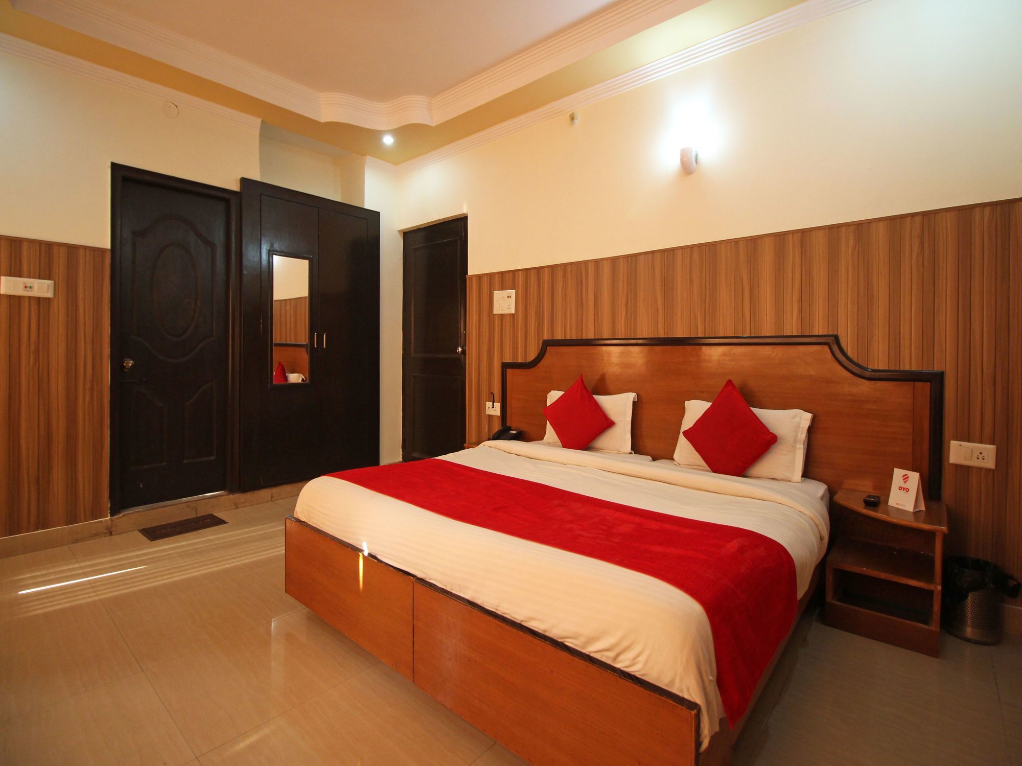 Oyo 1811 Leisure Palace Hotel 2*