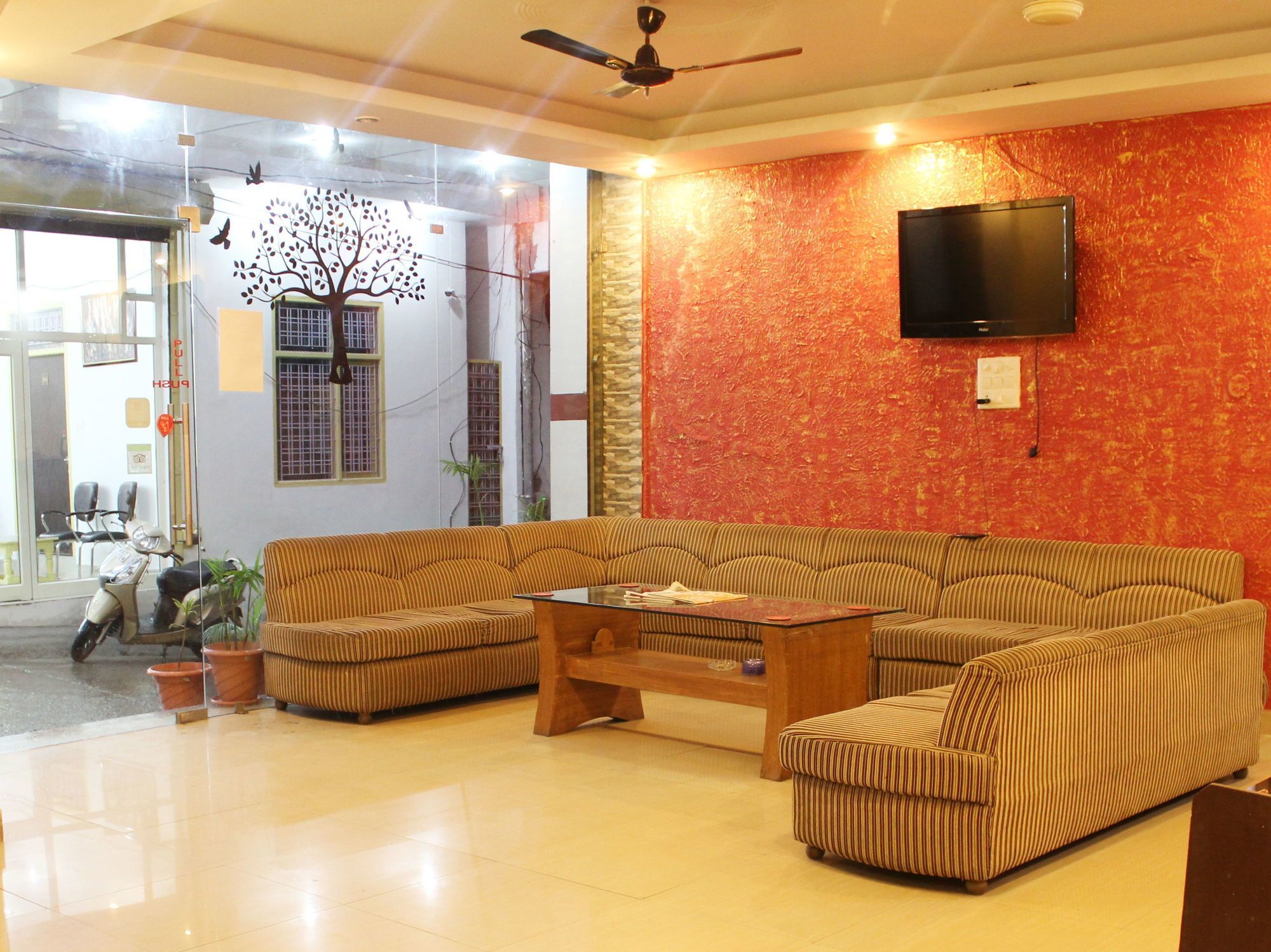 Hotel Oyo 1811 Leisure Palace Rishikesh