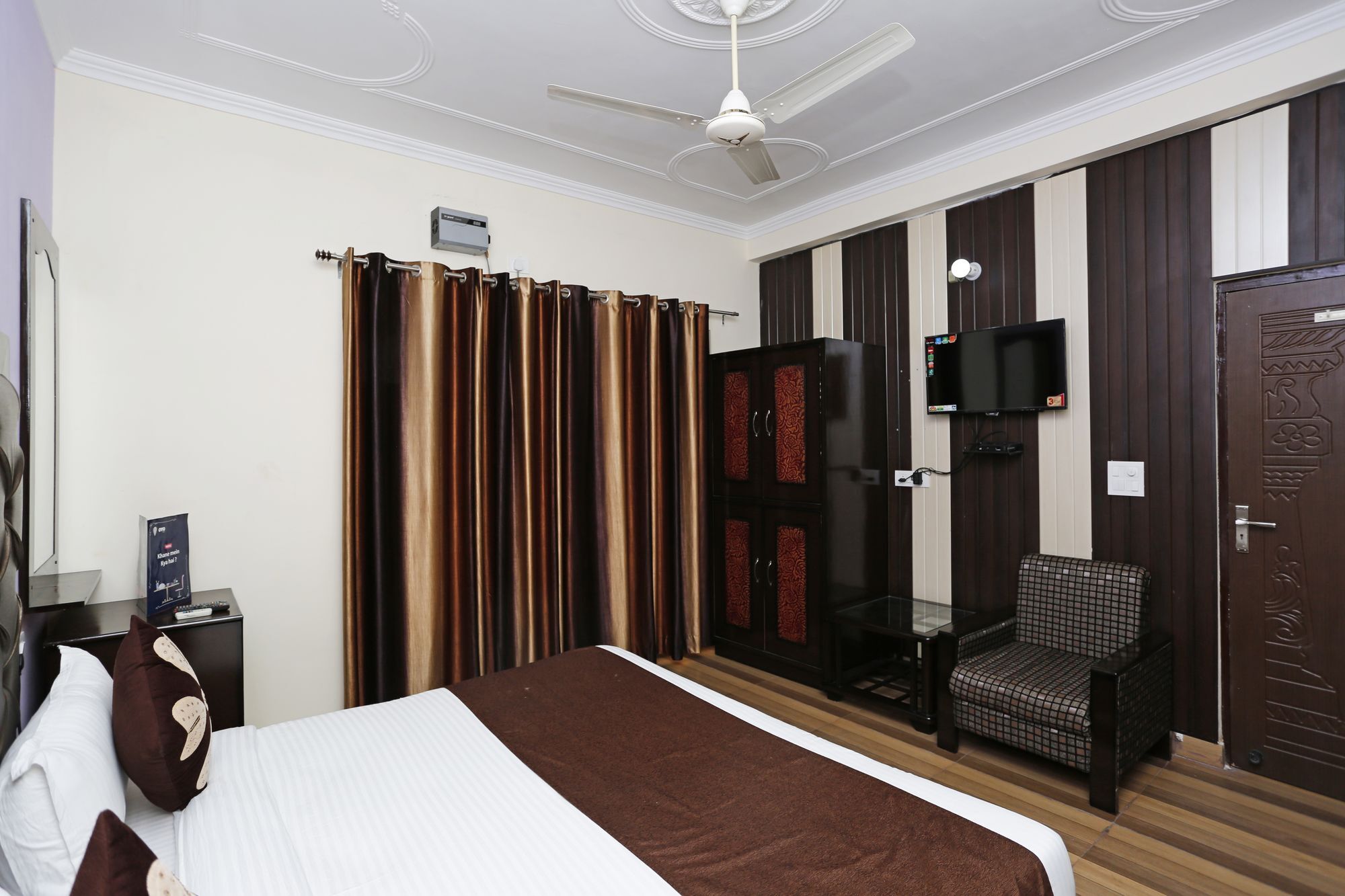 Oyo 081 Tapovan Hotel