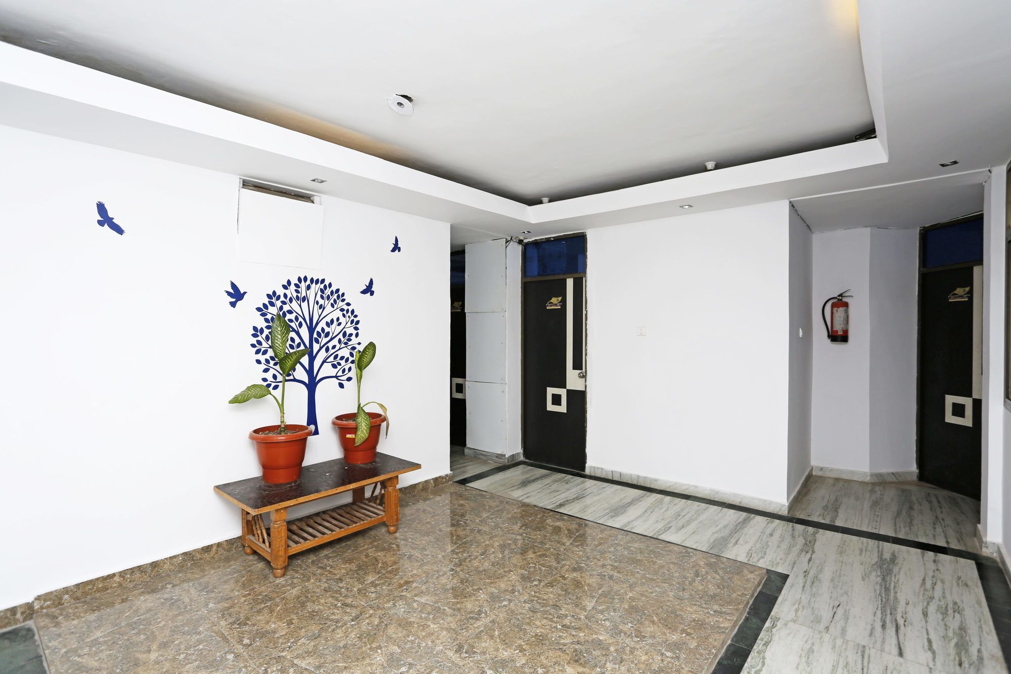 Oyo 4475 Akash Continental Hotel 3*
