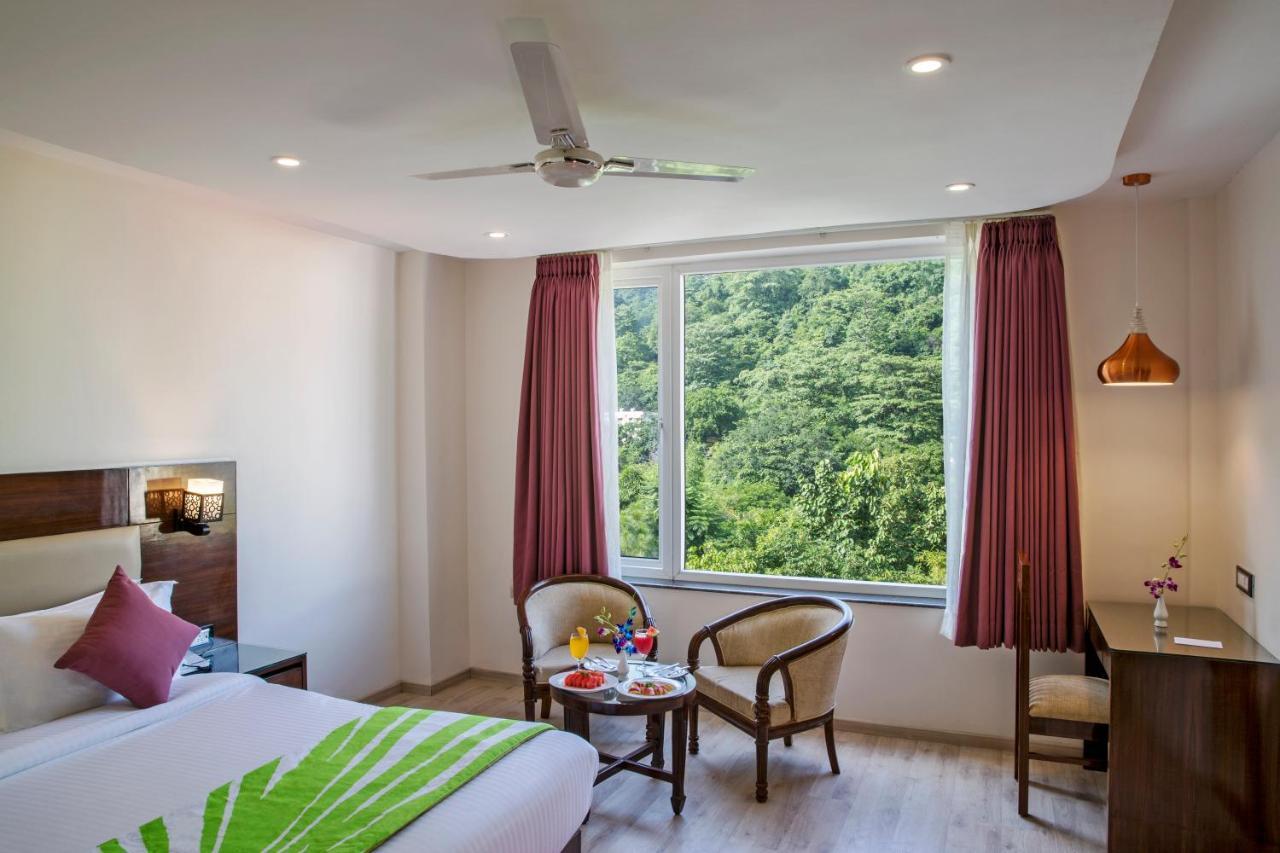 Hotel Regenta On The Ganges
