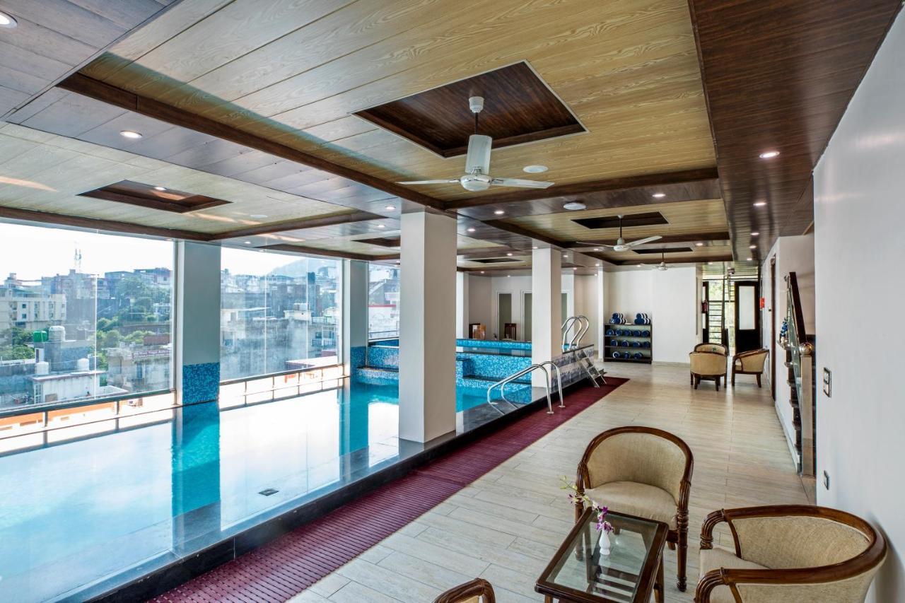 Hotel Regenta On The Ganges