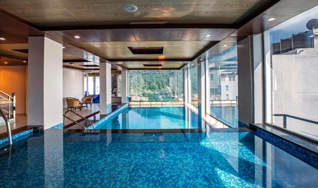 Regenta On The Ganges Hotel 4*