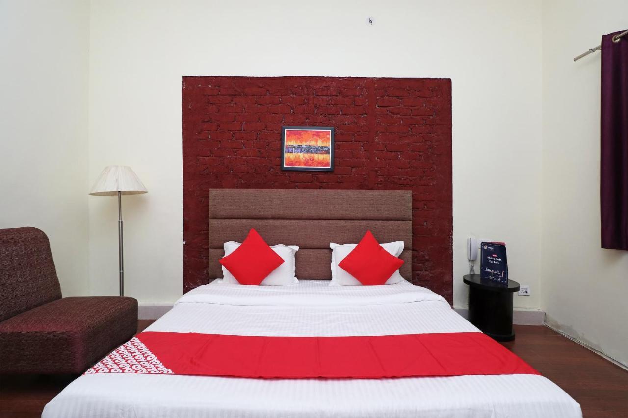 Oyo 22298 Mannat Farms