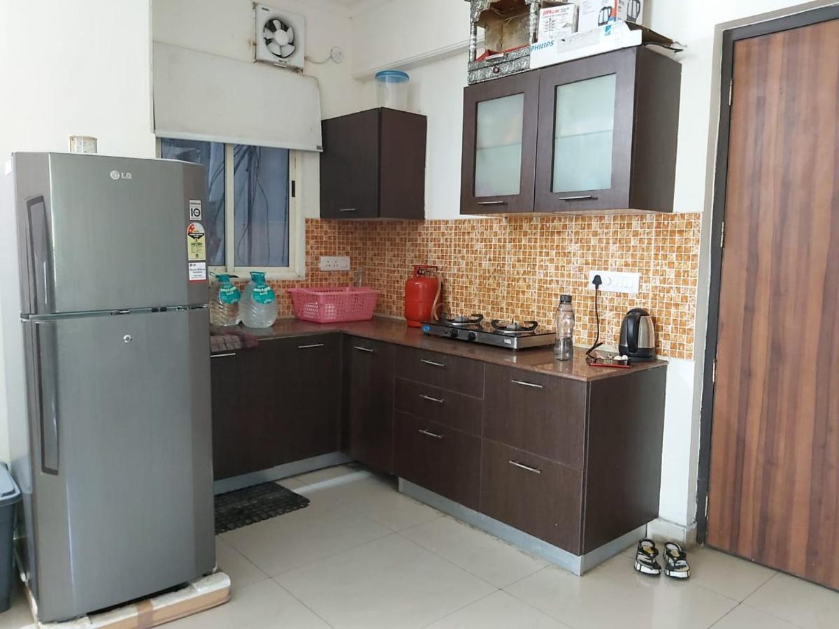 Aloha Service Apartment *