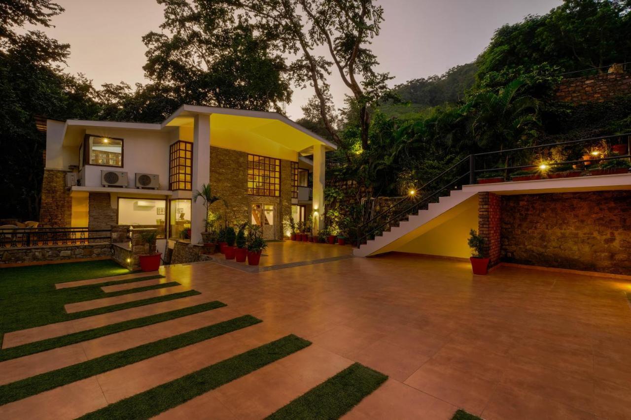 Hotel Summit By The Ganges Beach Resort & Spa 4*