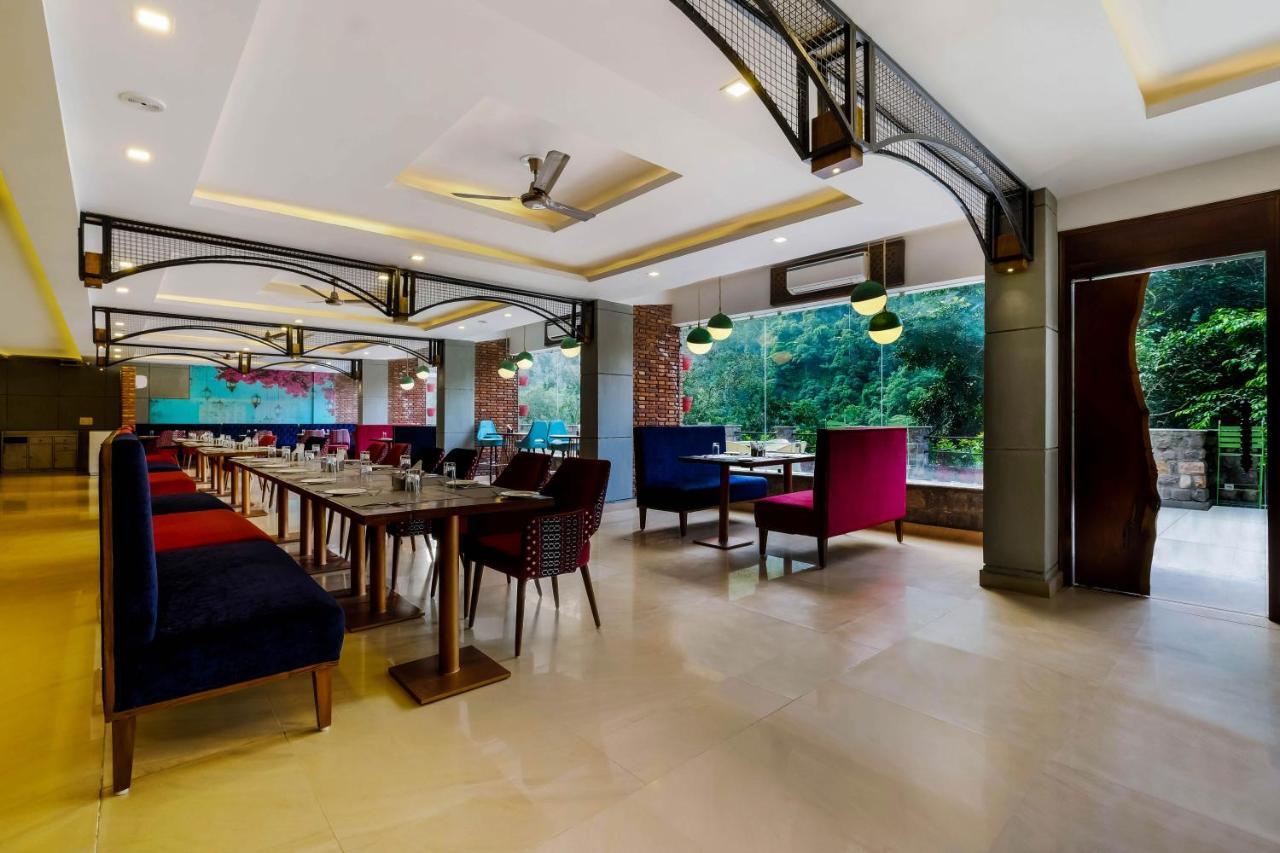 Hotel Summit By The Ganges Beach Resort & Spa 4*