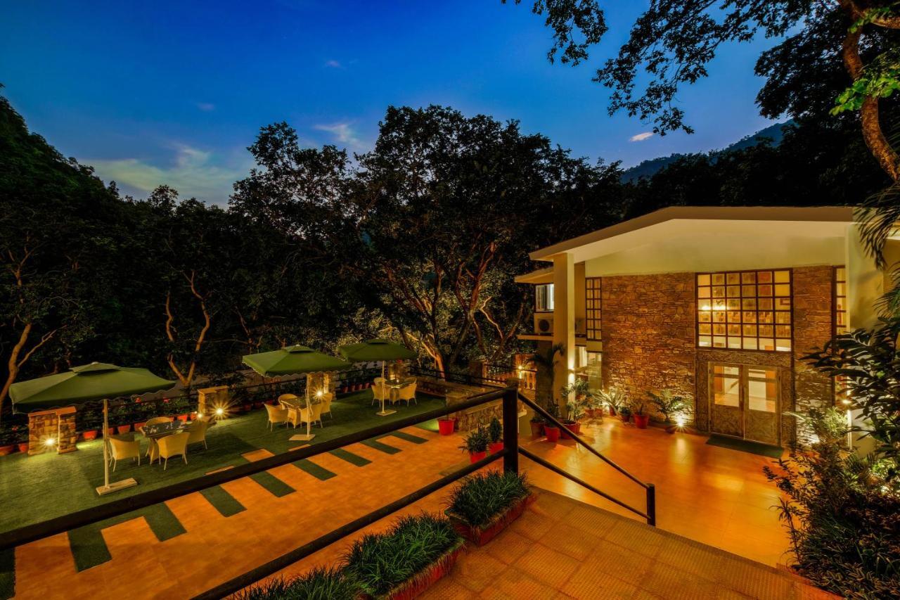 Hotel Summit By The Ganges Beach Resort & Spa 4*