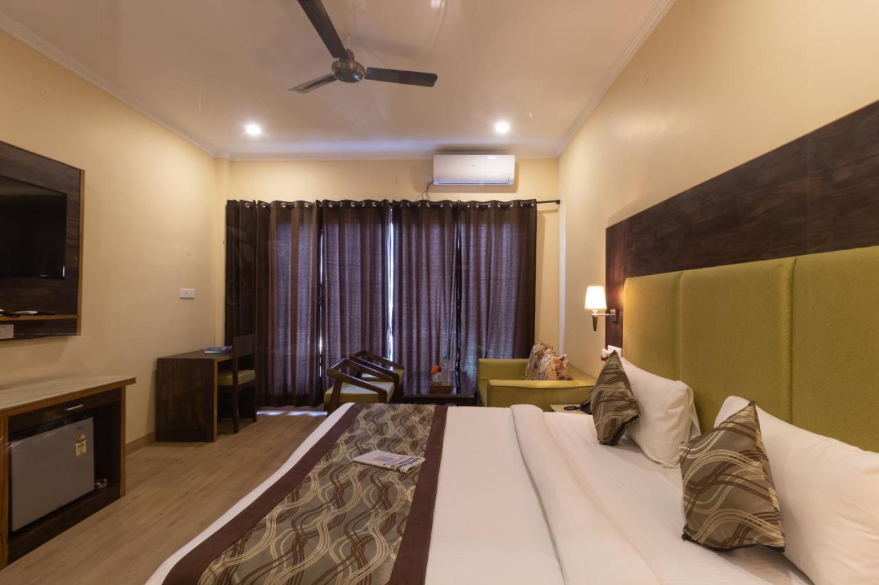 Hotel Peepal Tree Rishikesh