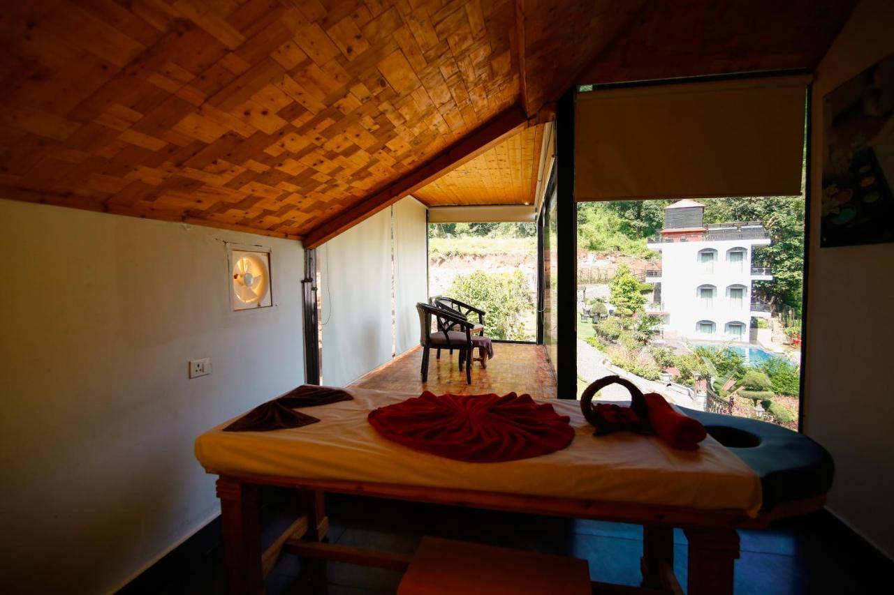 Hotel Shaantam & - 4*