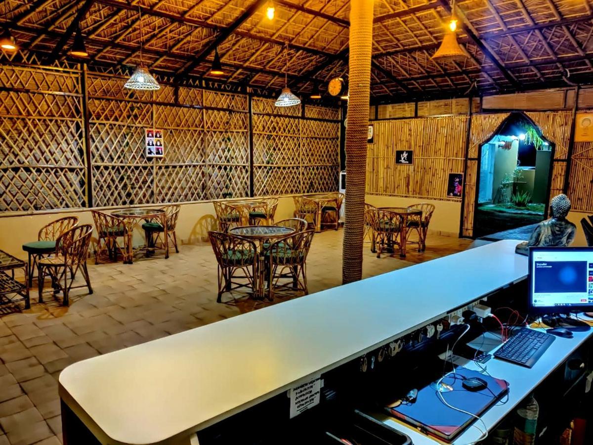 Rajaji Downtown & Cafe * Rishikesh