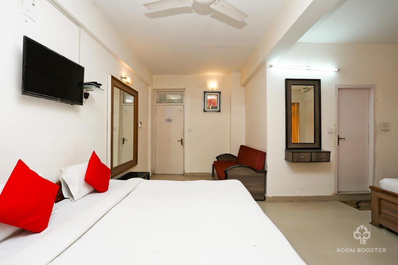 Inderlok Hotel