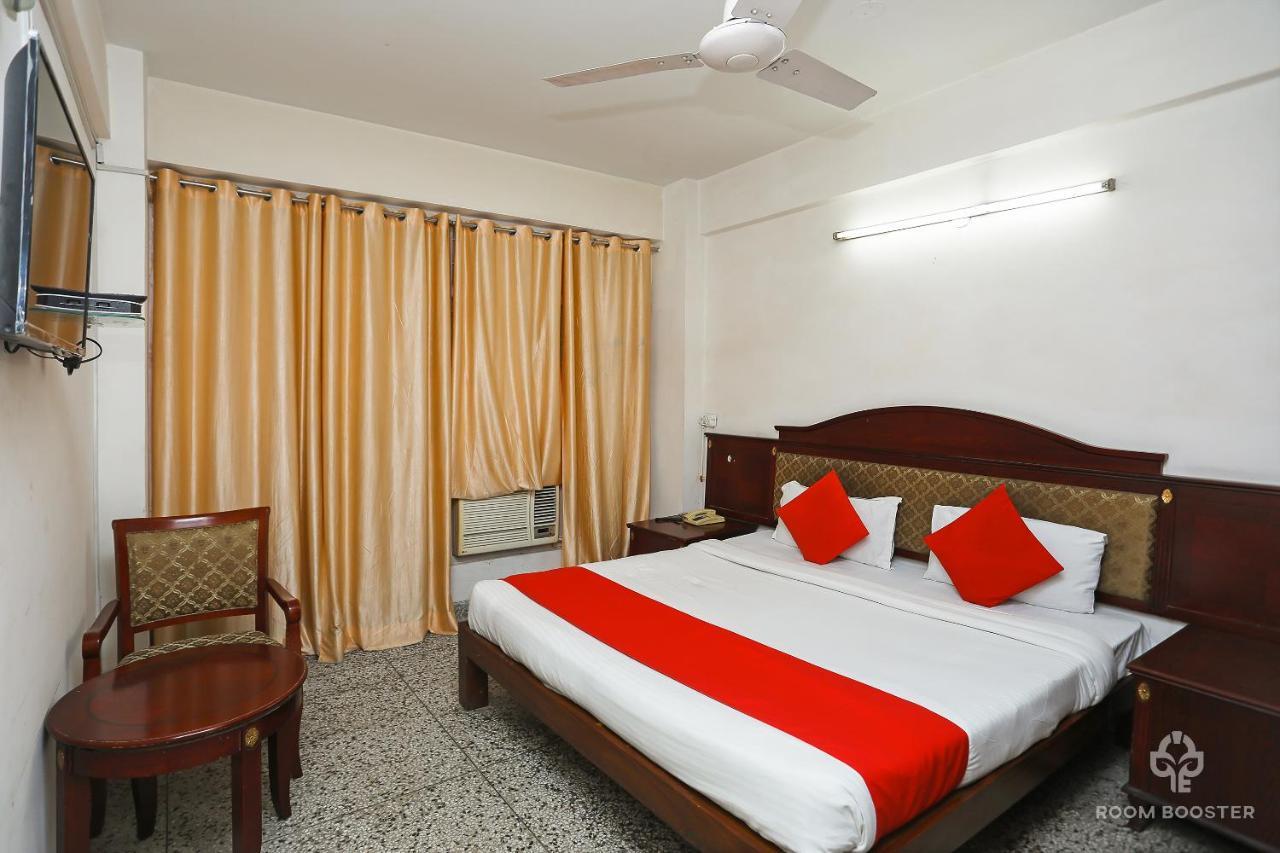 Inderlok Hotel