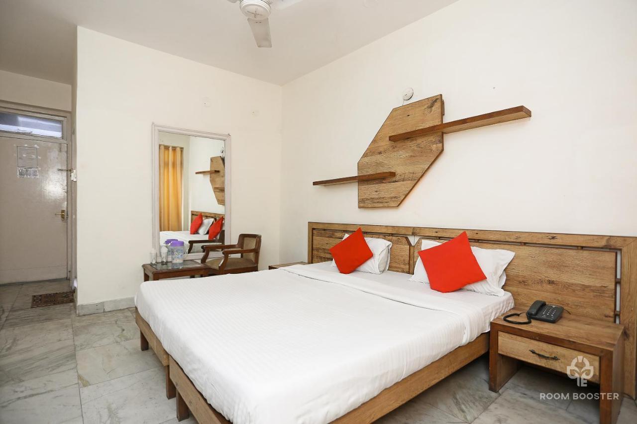 Inderlok Hotel 4*