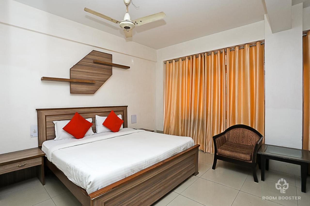 Inderlok Hotel