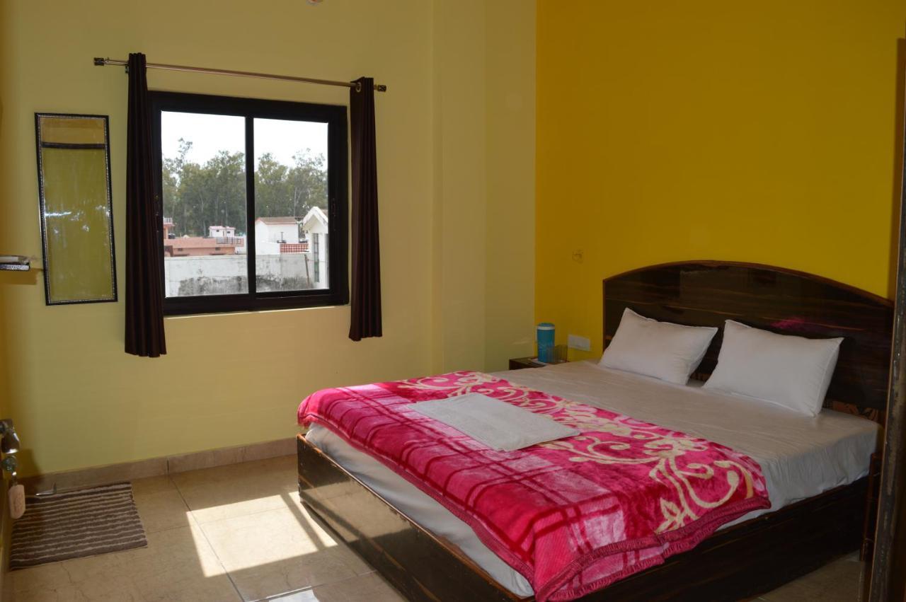 Yog Nagri Hotel 3*